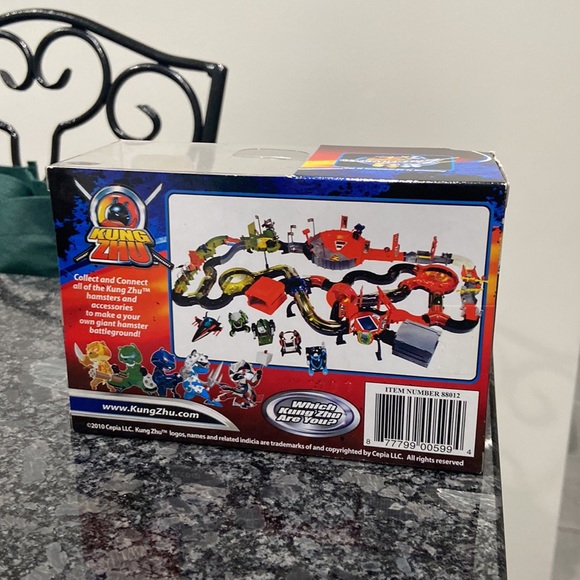 VINTAGE ZHU ZHU PET! KUNG ZHU! - Picture 3 of 3